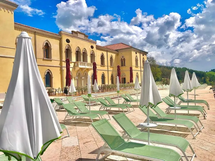 Hotel für 2 Personen, mit Garten und Pool sowie Terrasse - 1