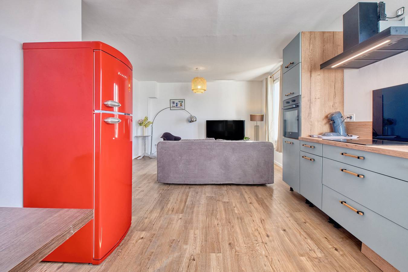 Apartamento entero, Casa de 3 habitaciones con terraza y jardín para 6 personas in Trélissac, Périgord Blanc