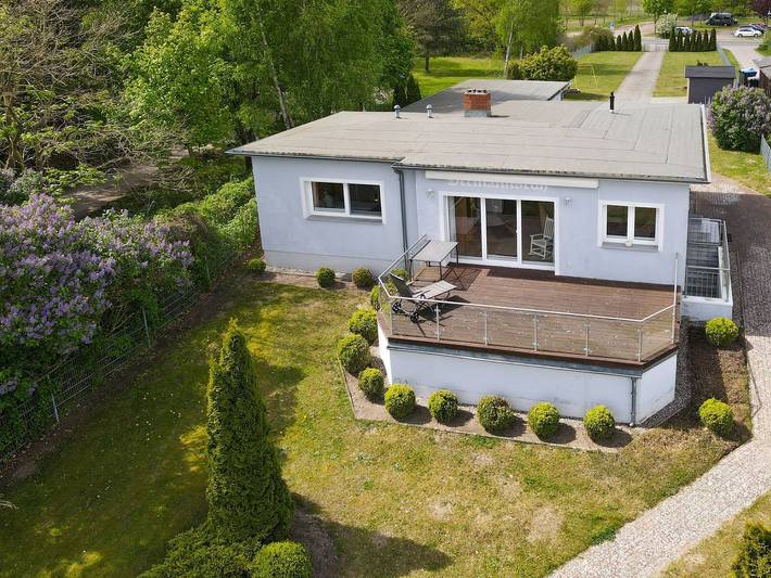 Ferienwohnung für 2 Personen, mit Terrasse und Garten sowie Seeblick und Ausblick an der Müritz - 2