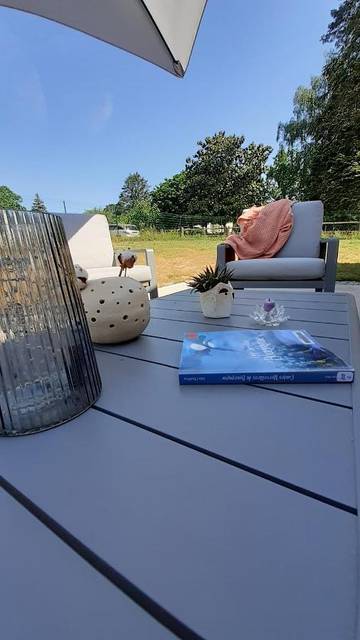 Gîte pour 8 personnes, avec jardin et vue dans Simandre