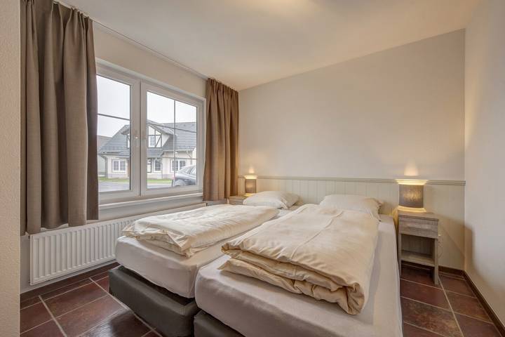 Bungalow für 10 Personen, mit Garten und Sauna sowie Terrasse in Cochem-Zell - 4