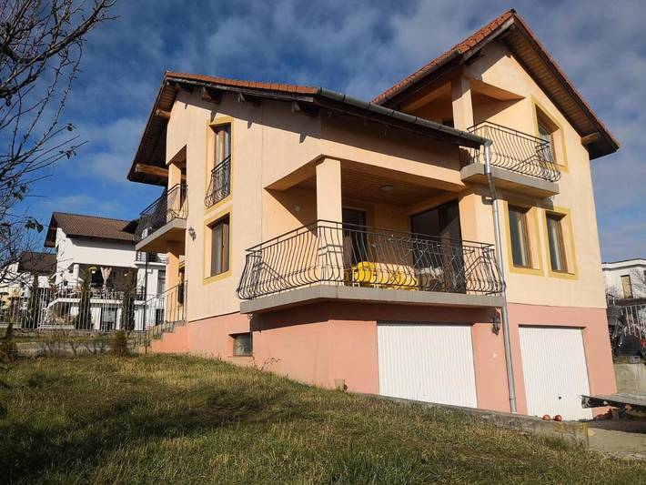 Maison d’hôte pour 2 personnes, avec Balcon et Terrasse ainsi que Jardin et Vue à Sibiu - 3