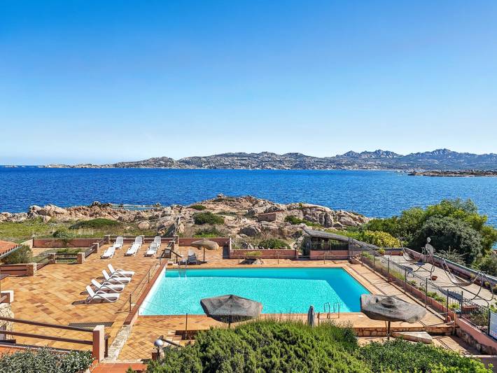 Location de vacances pour 6 personnes, avec terrasse et jardin dans La Maddalena - 2