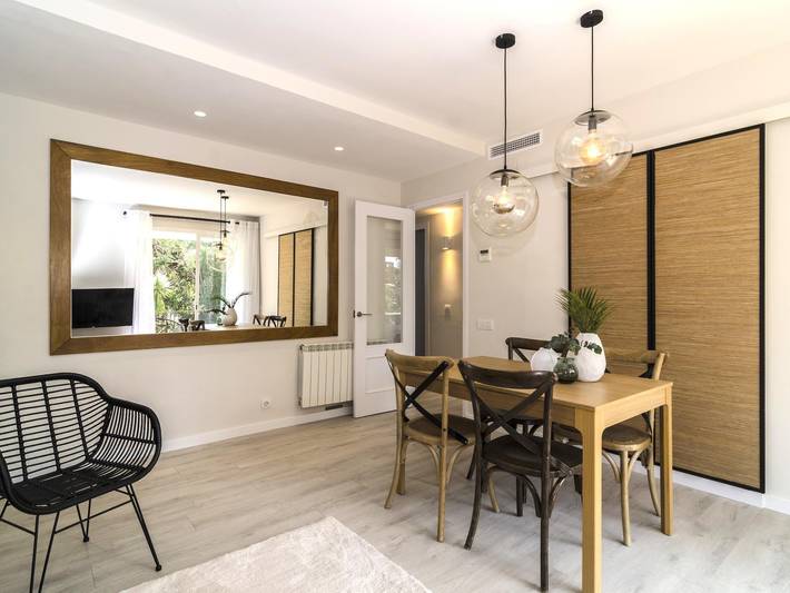 Entire holiday apartment, Sitges Spaces Beachside Retreat- 4 B.R./2 Bath/Large Terrace/Beach- Monthly Only in Sitges, Garraf