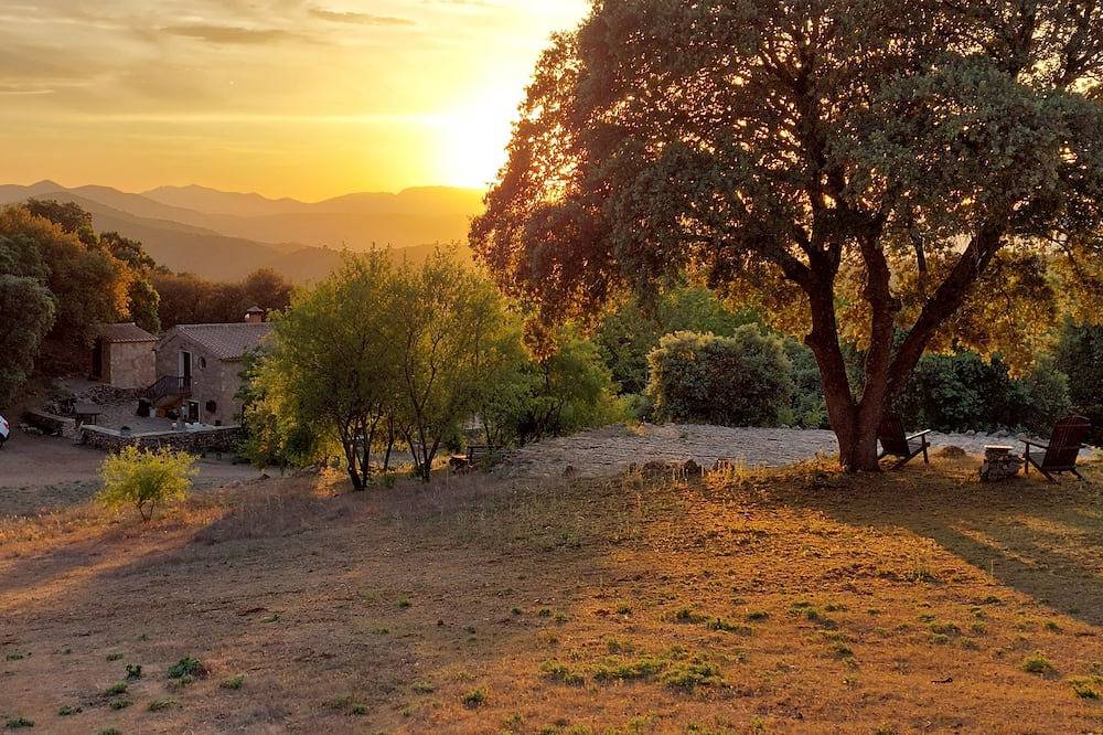 Comfortable guest house in the interior of Andalusia with private pool. in Montefrío, Provincia de Granada