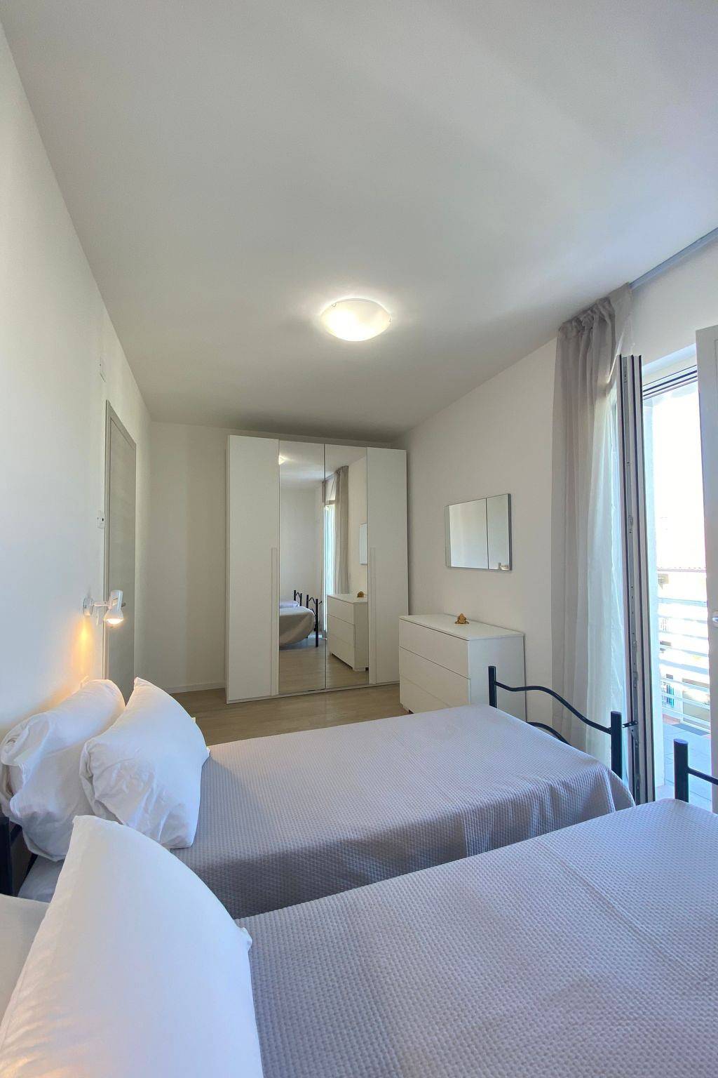 Appartement entier, Wohnung 'Vanessa' mit Terrasse in Lazise, Montagnes autour du lac de Garde