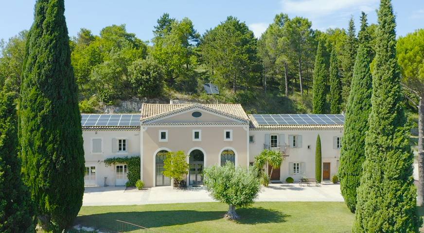 Gîte pour 12 personnes, avec piscine et jacuzzi ainsi que balcon et jardin dans la Drôme - 2
