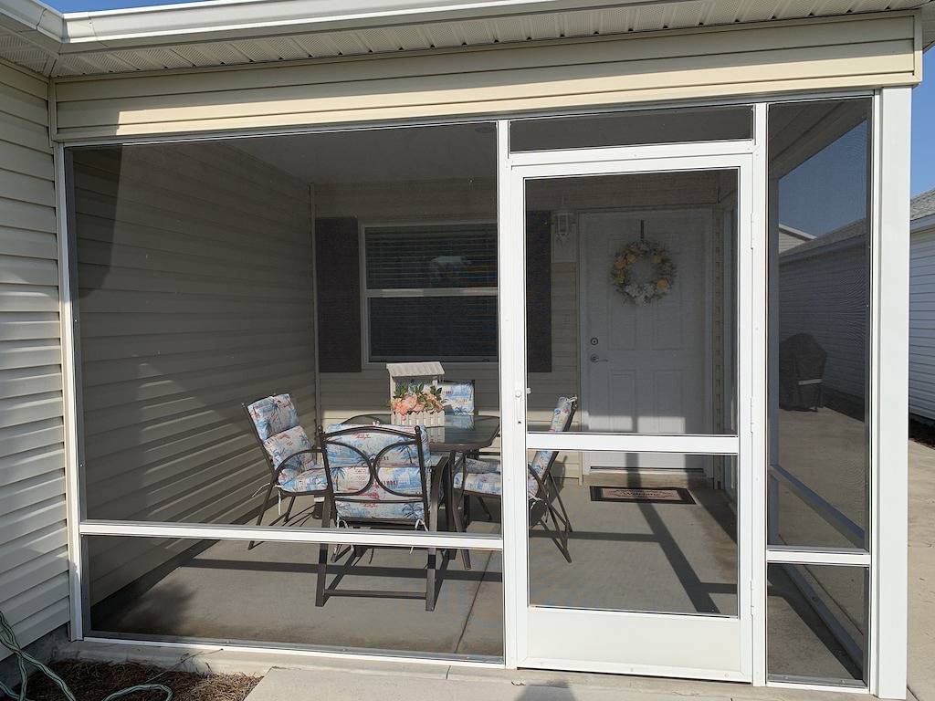 Patio Villa W 4 Person Golf Cart 1M To Brownwood Sq-No Xtra Guest Fees in Sumter County