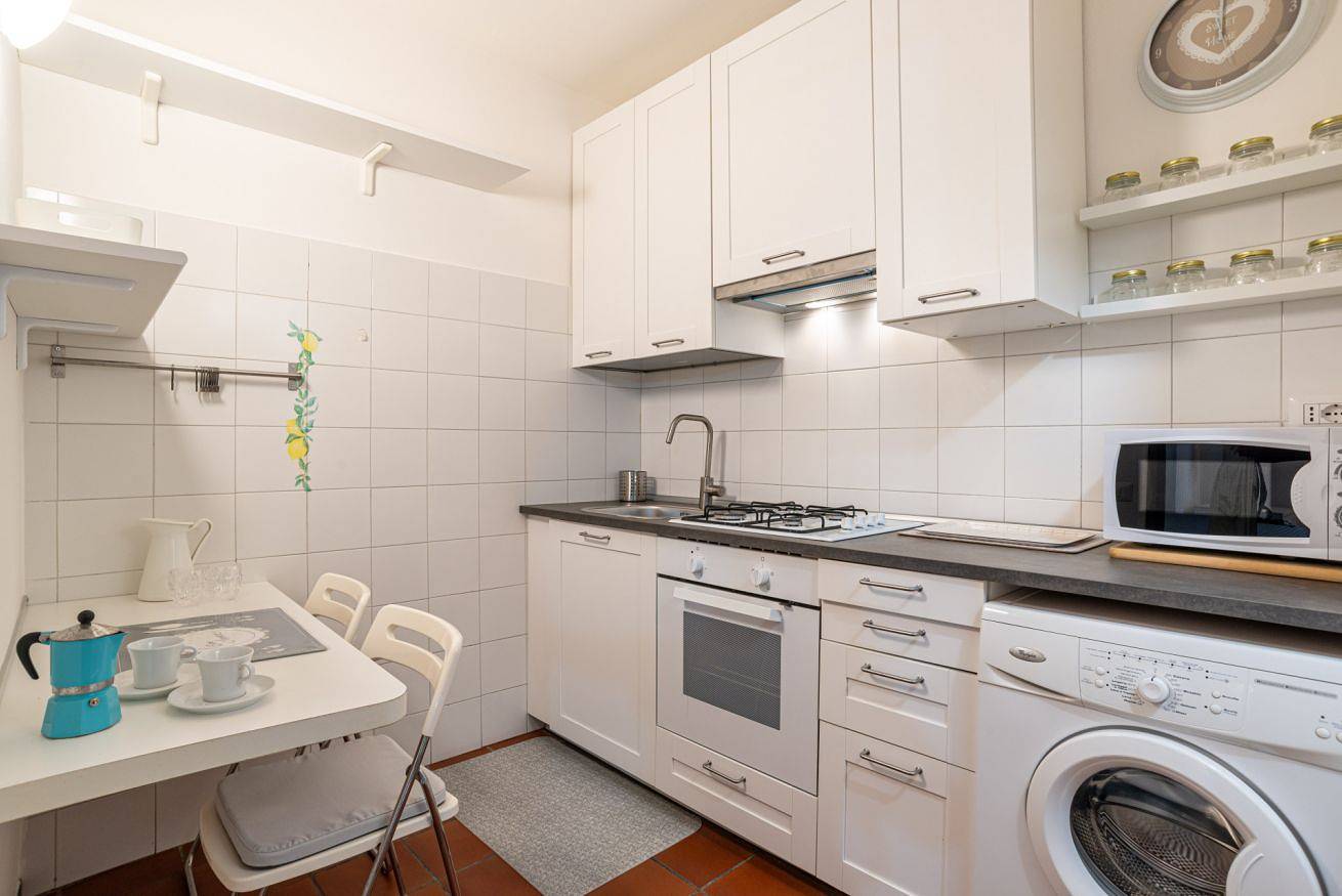Geheel appartement, Como Pretty Studio Apartment! in Como, Comomeer