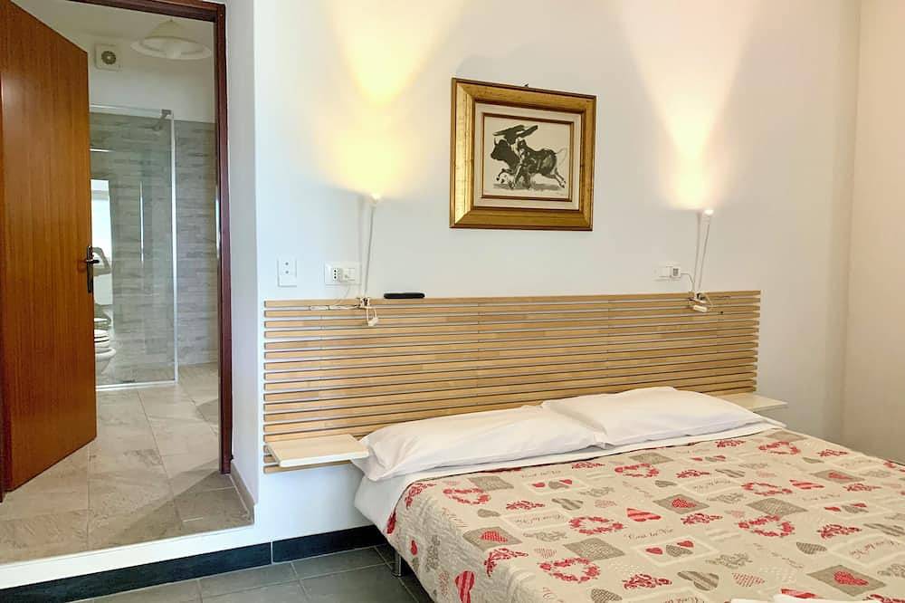 Ganze Wohnung, A nest in a lovely place, with a swimming pool in Varigotti, Finale Ligure Gemeinde