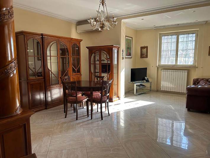 Villa für 9 Personen, mit Balkon und Garten in Rom - 2