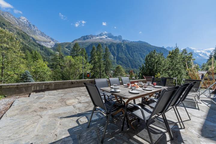 Chalet pour 8 personnes, avec Balcon ainsi que Terrasse et Bassin pour enfant à Chamonix-Mont-Blanc