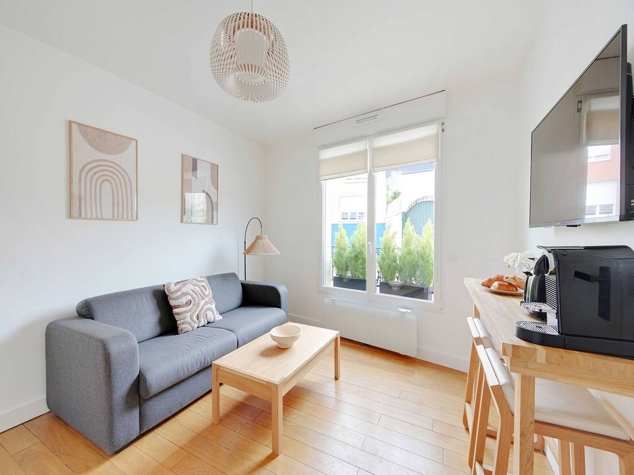 Ganze Wohnung, Charming apartment - 1Br-4P- Suresnes in Suresnes, Hauts-de-Seine