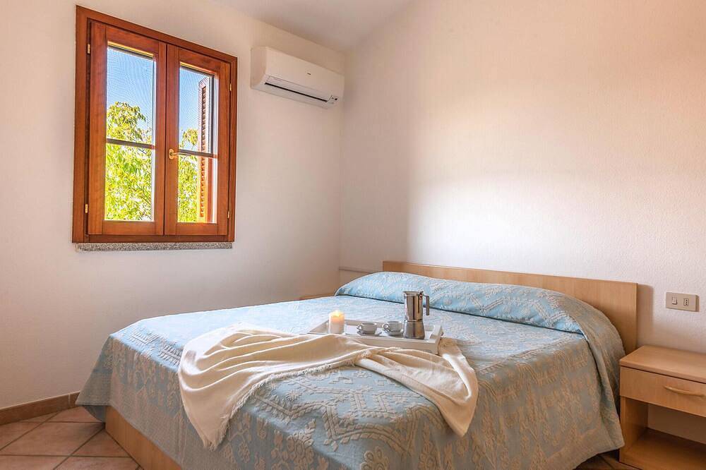 Apartamento entero, Increíble apartamento de 2 habitaciones. in Budoni, Olbia-Tempio