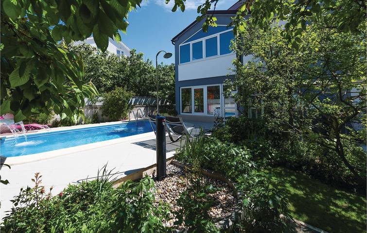 Ferienwohnung für 2 Personen, mit Terrasse in Vodice - 2