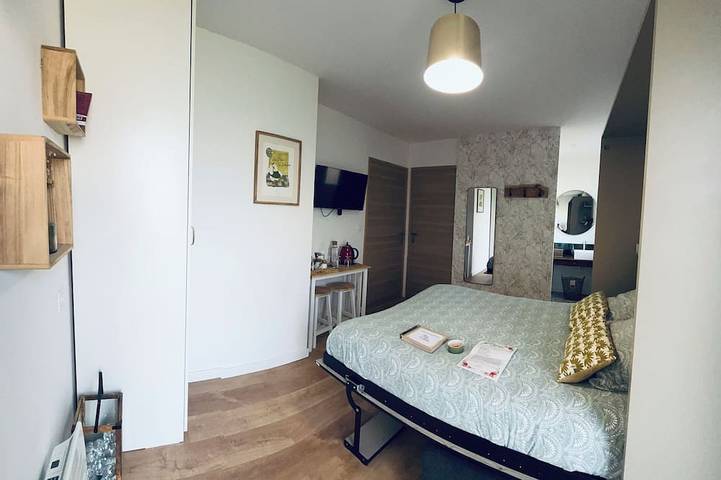 Chambre équipée privée Wc/Sdb puy du fou A87 terrabotanica Terrasse in Mozé-sur-Louet, Vallée de la Loire