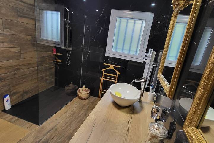 Location de vacances pour 7 personnes, avec jardin et terrasse à Monteils (Gard) - 4