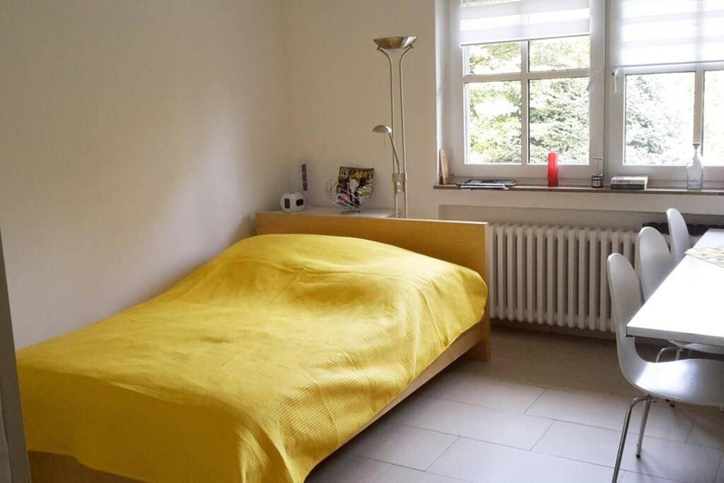 Entire apartment, Vacation apartment for 11 people with terrace in Rösrath, Rheinisch-Bergischer Kreis