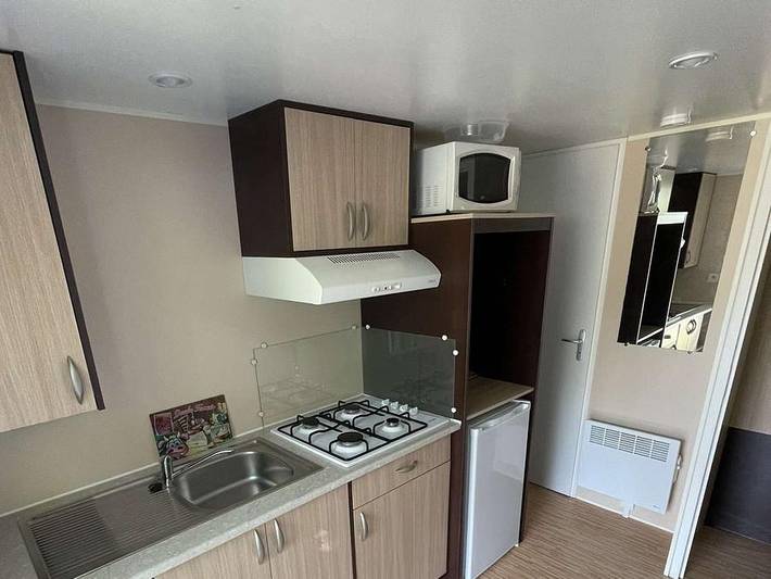 Wohnwagen für 4 Personen, mit Kinderpool am Doubs - 3