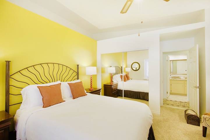 Vacation rental for 8 people, with hot tub and yard in Bermuda Dunes