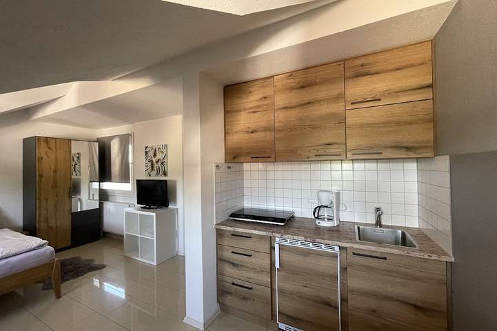 Ferienwohnung für 2 Personen, mit Garten und Balkon nahe des Ravensburger Spieleland - 2