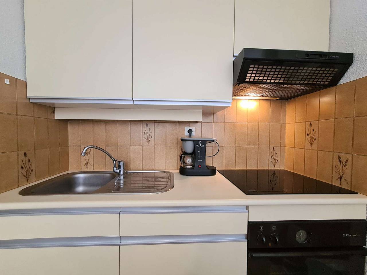 Appartement entier, Appartement cosy avec piscine, tennis et parking privé - Cap d'Agde in Cap d'Agde, Agde