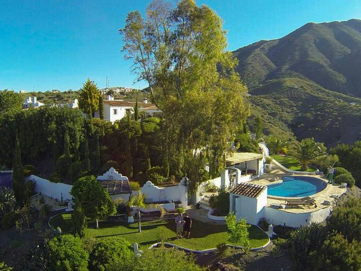 Cortijo rural con piscina y vistas al Mediterráneo in Canillas de Aceituno, Provincia de Málaga