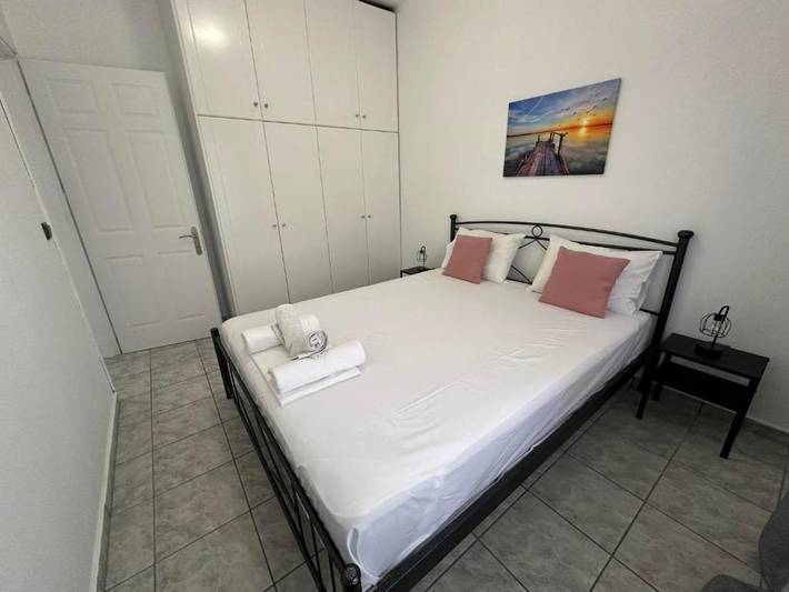 Διαμερίσματα διακοπών για 2 άτομα, με κήπο και ταράτσα στο Πέραμα