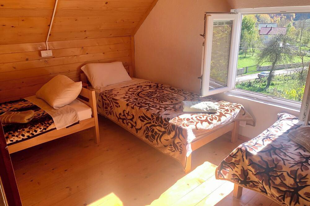 Charming guesthouse with garden, sun terrace & top location in Montenegro
