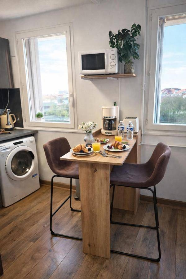 Appartement entier, Studio le Cosy Jungle in Chartres, Région de Chartres