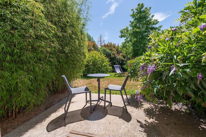 Guest Room 'Boked Prad' with Shared Terrace, Communal Garden and Wi-Fi in Locoal-Mendon, Côte des Mégalithes