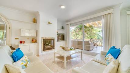 Finca für 8 Personen, mit Pool und Garten sowie Balkon in Colònia de Sant Jordi