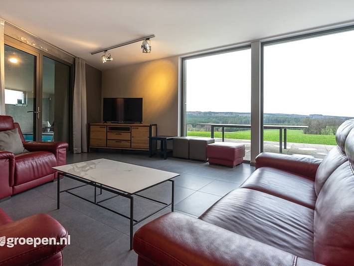 Location de vacances pour 14 personnes, avec terrasse et balcon/terrasse à Tenneville - 2