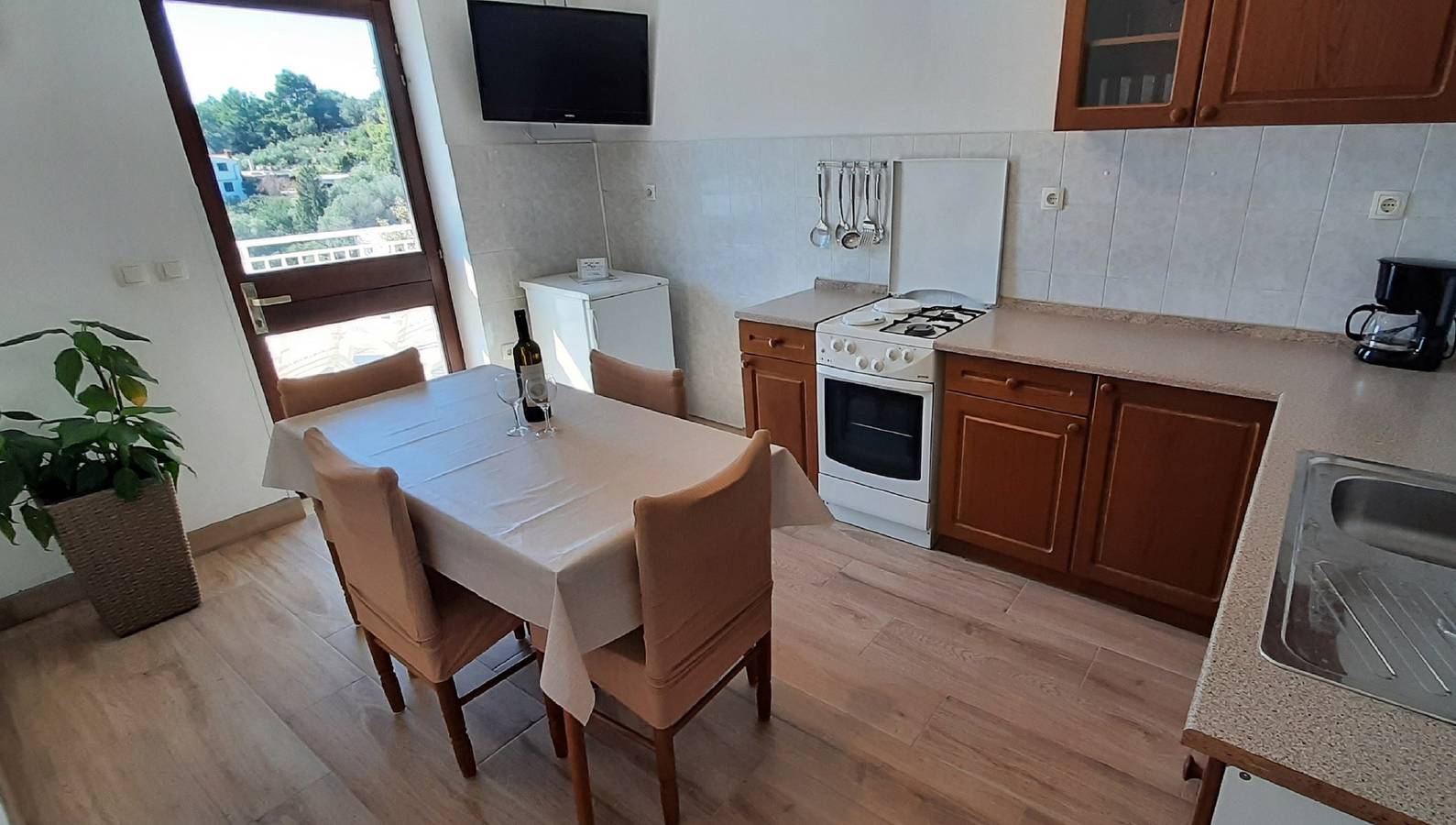 Ganze Wohnung, Ferienwohnung für 4 Personen mit Meerblick in Medvinjak, Korcula