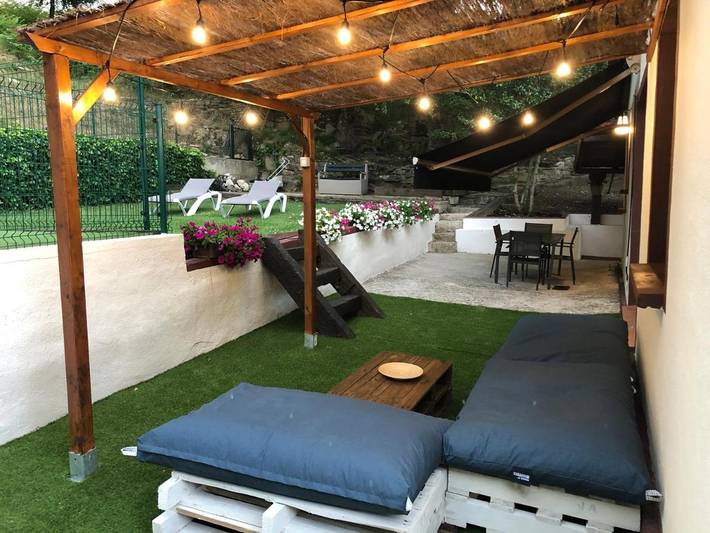 Casa de vacaciones para 6 personas, con Balcón y Terraza además de Jardín y Piscina en Cuenca de Pamplona - 3
