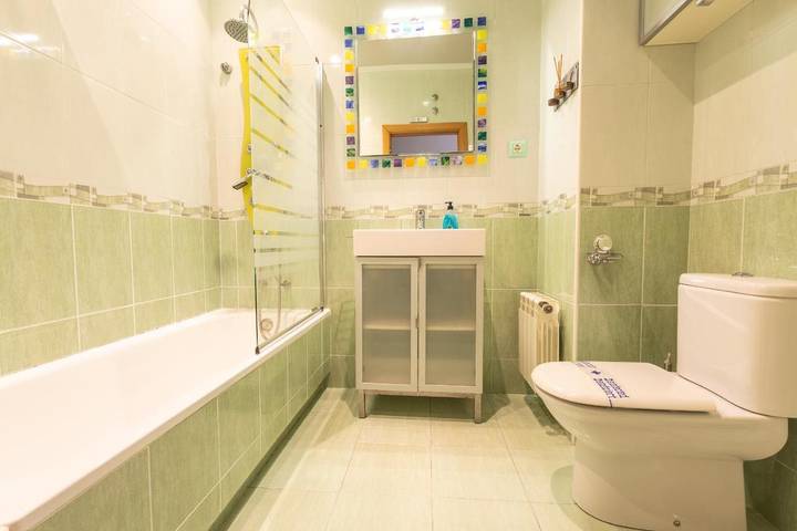 Gîte pour 4 personnes, avec terrasse dans Solares - 4