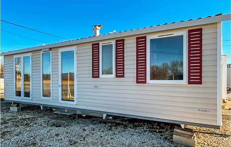 Camping pour 4 personnes, avec jardin