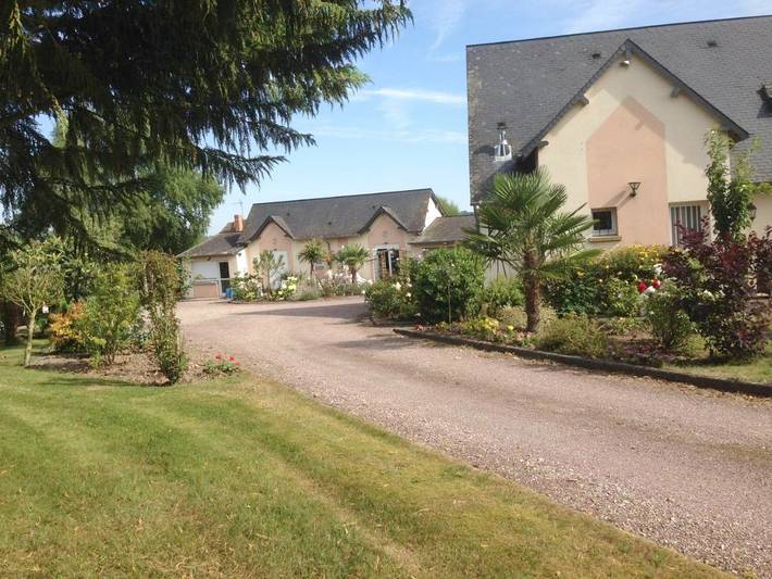 Location de vacances pour 6 personnes, avec Terrasse ainsi que Jardin et Vue à Saint-Germain-Village