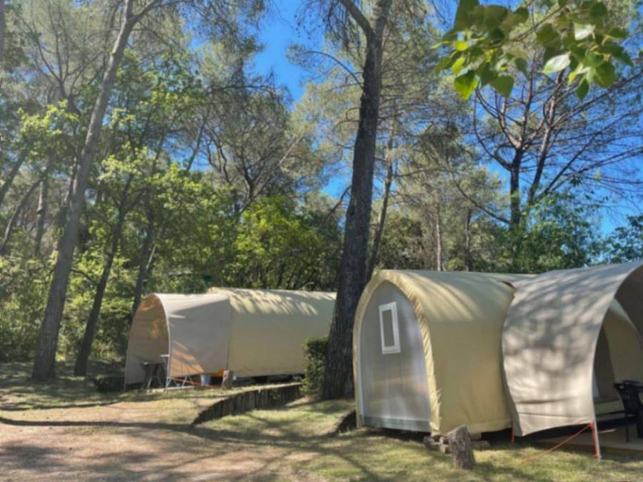 Camping Le Mas de Reilhe - Bungalow toilé 2 personnes - Coco Sweet (sans sanitaires) in Crespian, Région de Nîmes