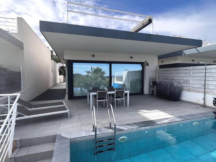 Casa rural para 10 personas, con piscina además de balcón y vistas en San Miguel de Salinas - 2