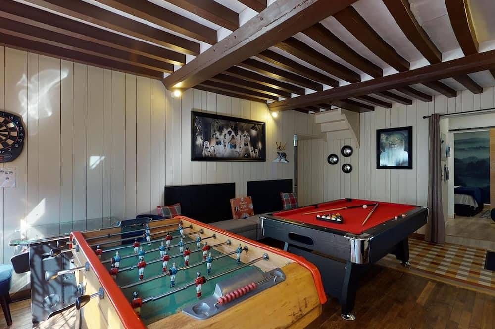 Piso · Villedieu-les-Poêles · ★3,77 · 1 dormitorio · 3 camas · 1 baño in Villedieu-les-Poêles, Côte de la Déroute