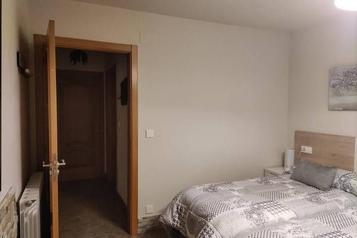 Casa Rural 8 Pax, near the Baztan for families and quiet groups in Sunbilla, Spanish Pyrenees