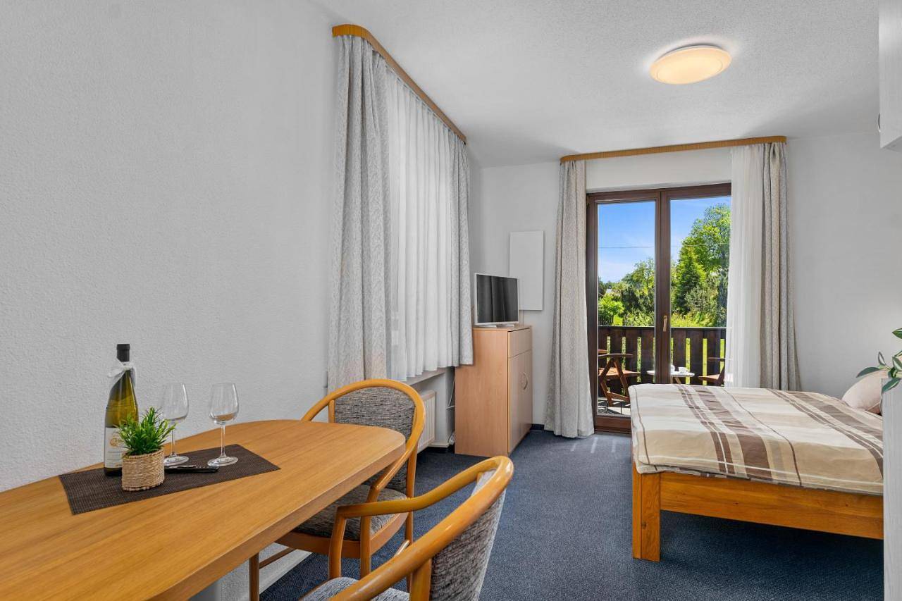Ganze Wohnung, Apartment with Balcony in Philippsreut, Šumava Mountains