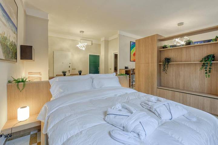 Casa de huéspuedes para 4 personas, con terraza y vistas, Se admiten mascotas en Milán