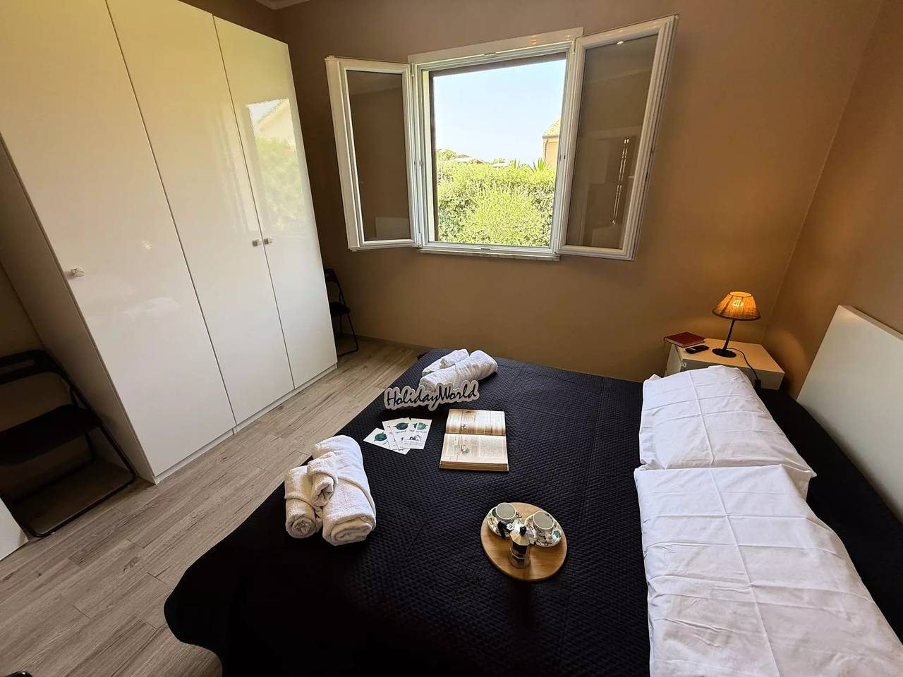 Apartamento entero, 5 estancias 6 personas in Gorgo Lungo, Provincia de Palermo