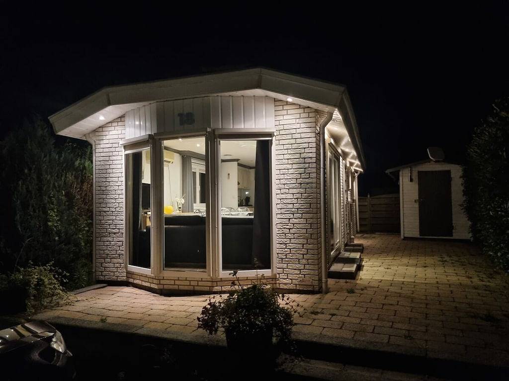 Chalet am Rhederlaagse See in IJssel