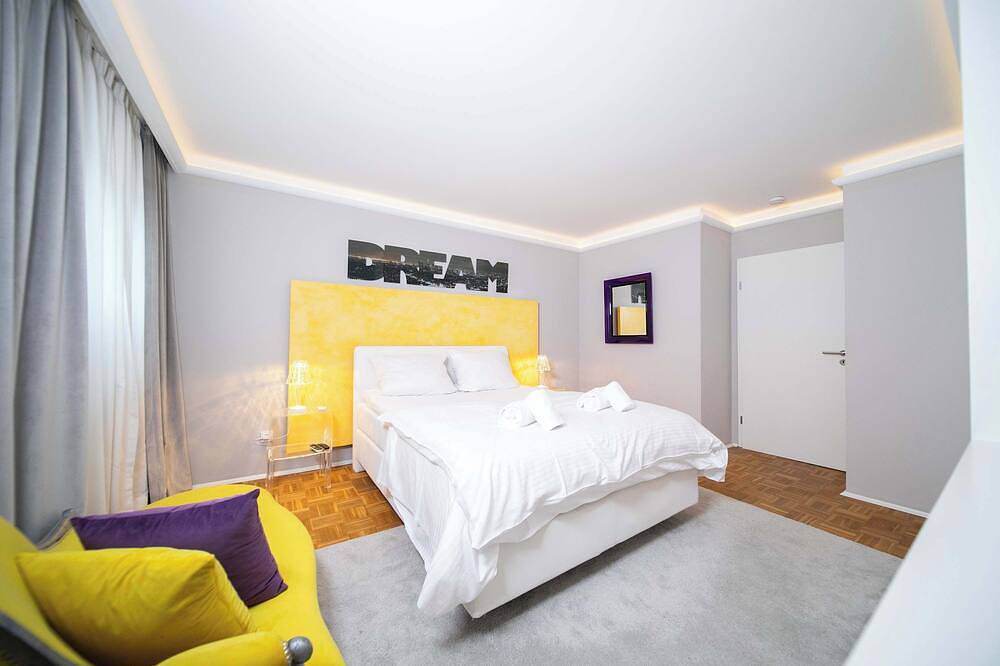 Entire apartment, Diamond Apartment | 105 Sqm | Luxury | Balcony in Neuss, Düsseldorf region