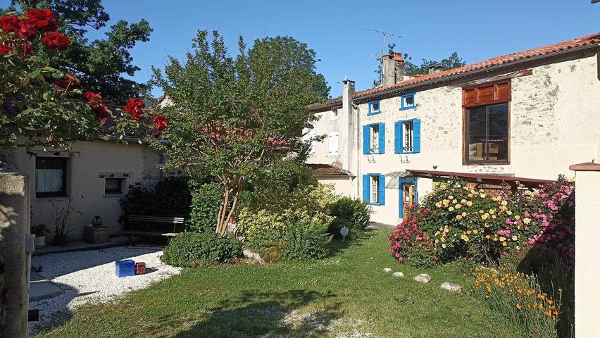 Gîte pour 5 personnes, avec jardin et terrasse