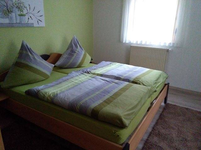 Ganze Wohnung, Ferienwohnung - Zimmervermietung Ringelmann - Ferienwohnung 40qm mit Terrasse in Dettelbach, Fränkisches Weinland