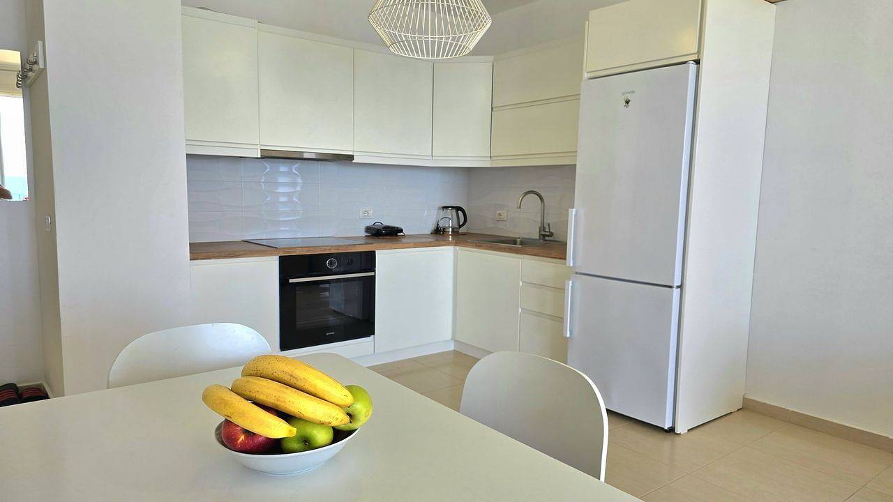 Geheel vakantieappartement, Vakantieappartement voor 4 personen met balkon in Durrës (stad), Albanië